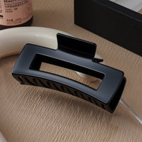 Soft rubber shark clip - Black - 1 piece